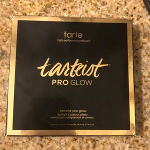 tarteist™ PRO glow highlight & contour palette